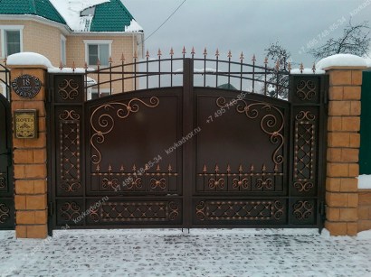 Кованые ворота Арт.ВХК-13 купить в Москве